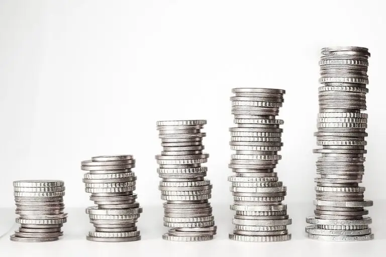 Best ways to save money in 2025
